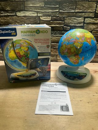 Clementoni Globo Terrestre Interactivo Luminoso