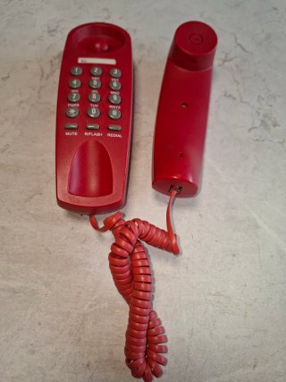 Teléfono Daewoo Rojo