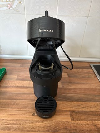 Cafetera Nespresso + Cápsulas