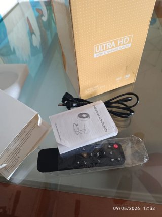 Proyector HD 1080P Wi-Fi 6 Bluetooth 5.4