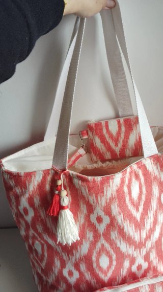 Bolsa XL con neceseres a juego