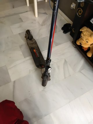 Patinete Eléctrico Red Bull Racing