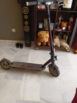 Patinete Eléctrico Red Bull Racing