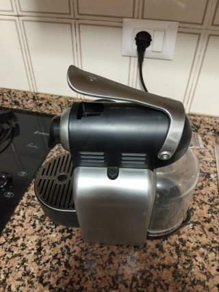 Cafetera Nespresso Delonghi EN9
