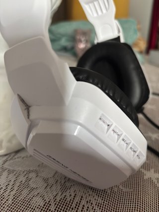 Cascos blancos gaming con cable