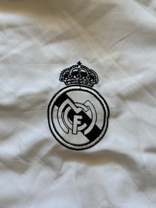 Conjunto Real Madrid Adidas Blanco y Dorado