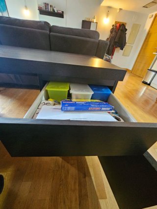 Mesa de escritorio wengué