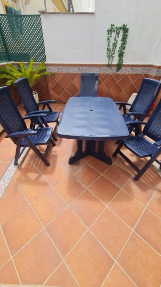 Conjunto mesa y 5 sillas terraza jardín