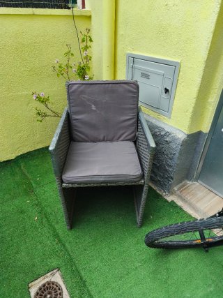 Mesa de jardín con 6 sillas