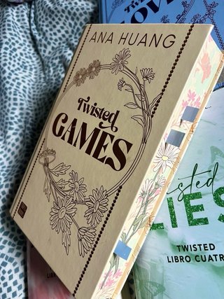 Saga Twisted Ana Huang