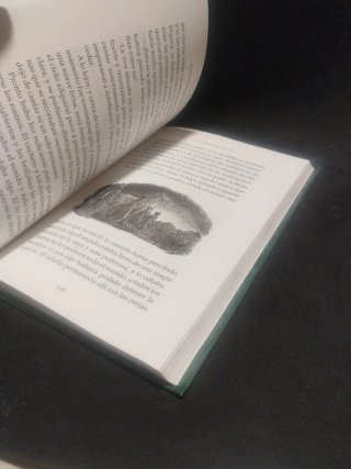 2 libros: El sobrino del mago_The magician's nephe