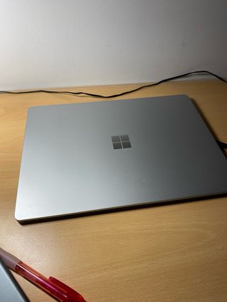 Surface Laptop 2 Gris