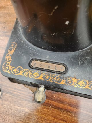 Máquina de coser antigua Wertheim