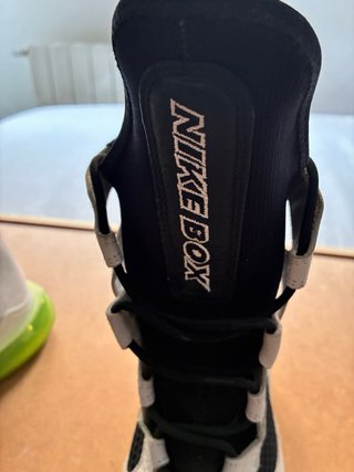 Zapatillas deportivas altas blancas y verdes