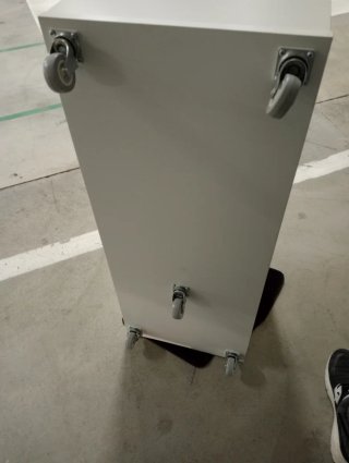 Mesa centro IKEA con ruedas
