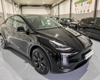 Tesla Model Y Gran autonomía con tracción trasera