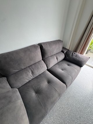 Sofá 2 plazas gris tela