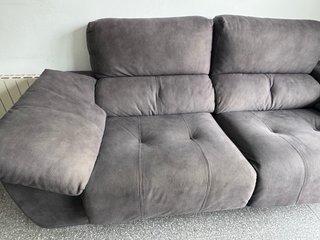 Sofá 2 plazas gris tela