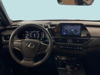 Lexus UX 300H + 2WD