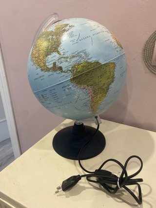 Lámpara Globo Terráqueo Iluminado