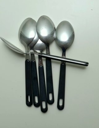 Set 6 Cucchiai Acciaio Inox Manico Nero