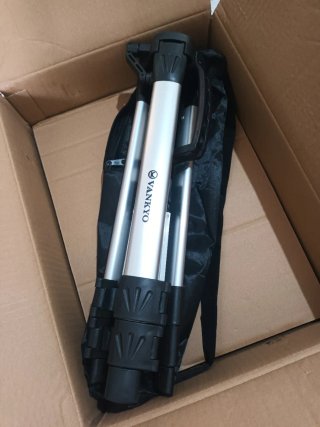 Trípode portátil para proyector/portátil