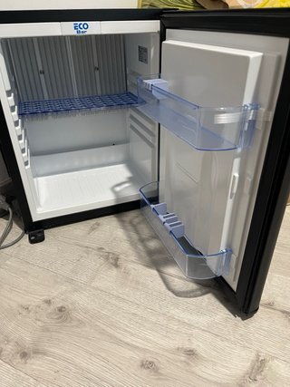 Nevera Minibar ECO BAR Negra