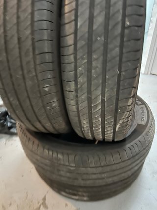 4 Neumáticos Michelin 195/60 R18 96H