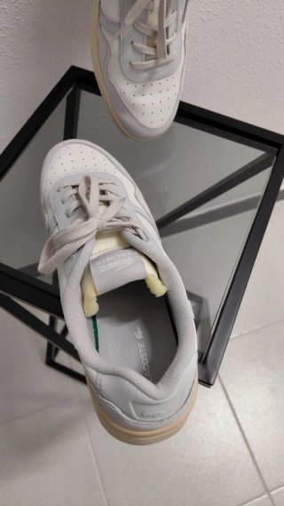 Zapatillas Lacoste grises y blancas