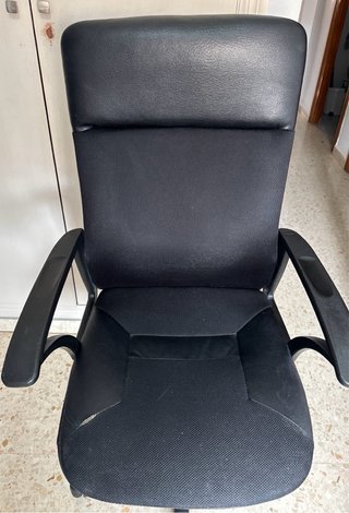 Silla de escritorio negra