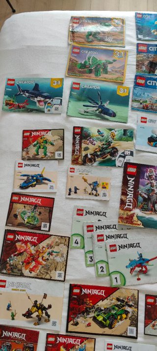 Lego, múltiples lotes.  Instrucciones incorporadas