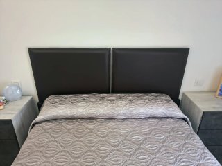 Cabecero polipiel marrón 135cm