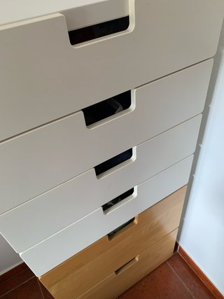 Cómoda Ikea 6 cajones blanca y madera
