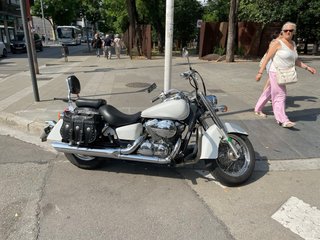 Honda Shadow Cruiser Moto Manual Blanca 750 vt