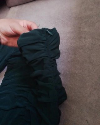 Vestido verde y chaqueta vaquera