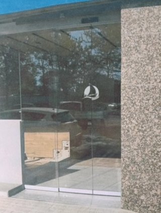 Puerta automática para tienda