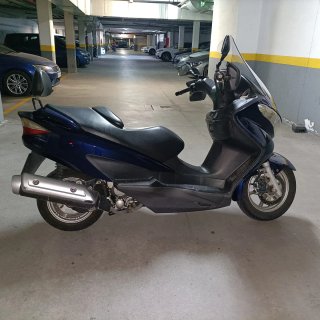Suzuki Burgman 125cc Azul.
