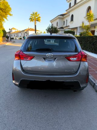 Toyota Auris 2015