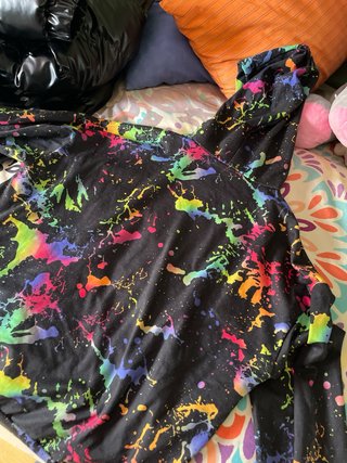 Sudadera con capucha efecto salpicaduras