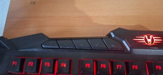 Teclado Gaming Wortex con Luz Roja