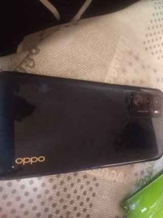 Móvil Oppo azul multicolor