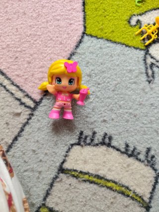 Muñeca Pinypon con accesorios
