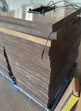 30m2 DE SUELO TÉCNICO + PEANAS REGISTRABLE ELEVADO