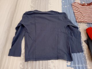 Camiseta azul manga larga 10 años