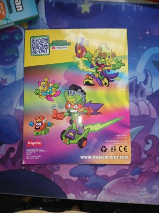 Lote de Cómics Guía de Superthings