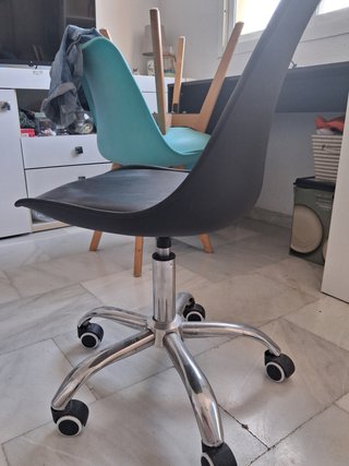 Silla de oficina giratoria ajustable