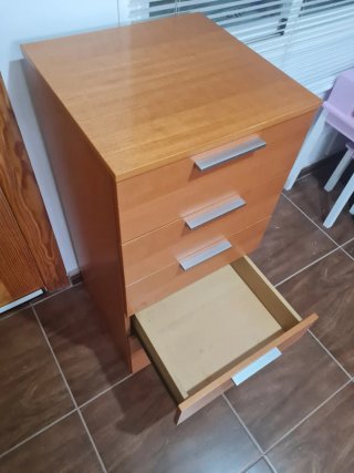 Sinfonier de madera marrón