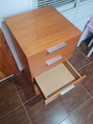 Sinfonier de madera marrón