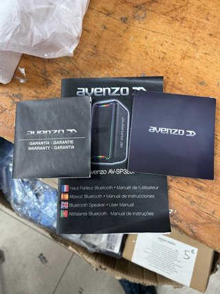 Altavoz Bluetooth Avenzo AV-SP3201B LED