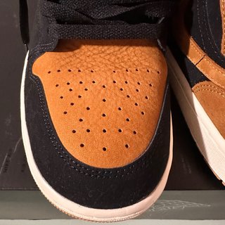 Zapatillas Jordan one Mid Negras y Marrones